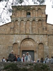 Gruppo a Gambassi, davanti alla
chiesa di S Maria a Chianni
(15156 bytes)